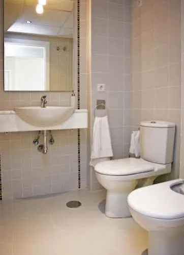 Realrent Plaza Mayor Apartment *